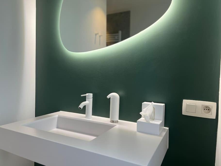 Duplex Chic Et Spacieux - Hypercentre Liege Luaran gambar